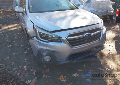 2018 Subaru Outback 2.5I Premium из США, поврежденный, VIN 4S4BSAFC7J3239695